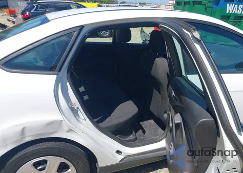 2015 Ford Focus S from USA, damaged, VIN 1FADP3E26FL311230